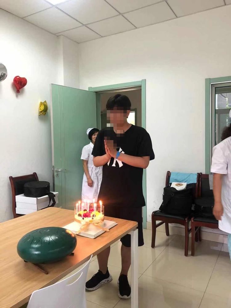 大同市第六人民医院李建斌生日那天我的世界很温暖