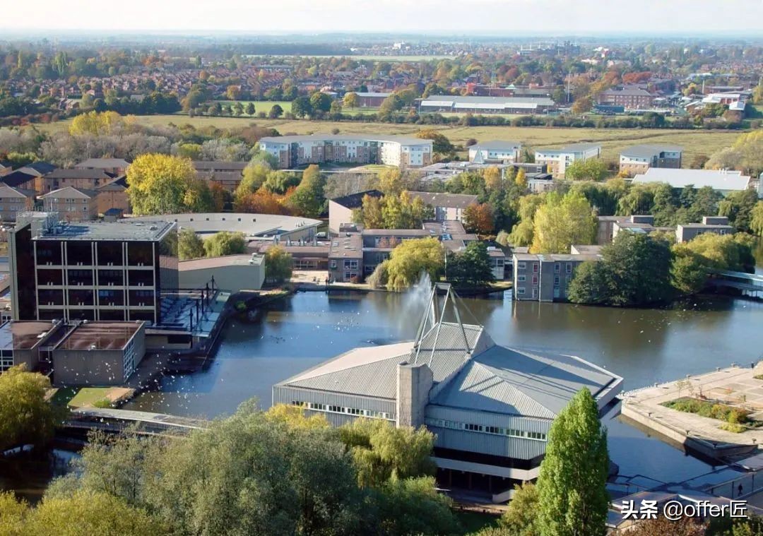 英国top100到200的学校,英国约克大学商学院世界排名