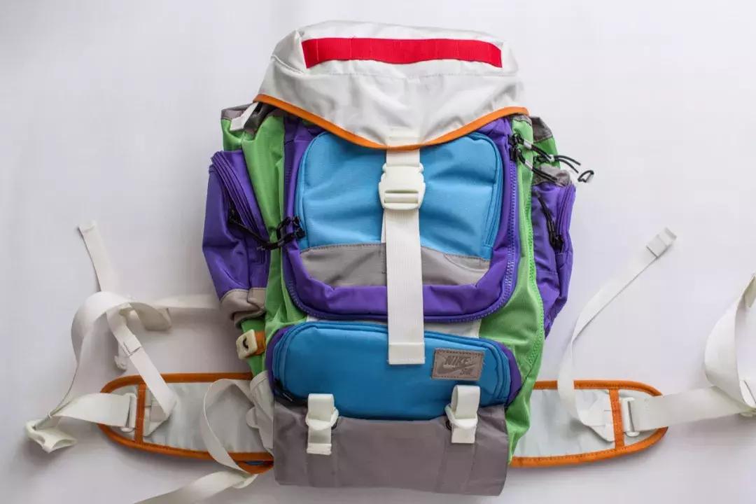 《玩具总动员4》上映了,我想起了Nike历史上那只最具诚意背包
