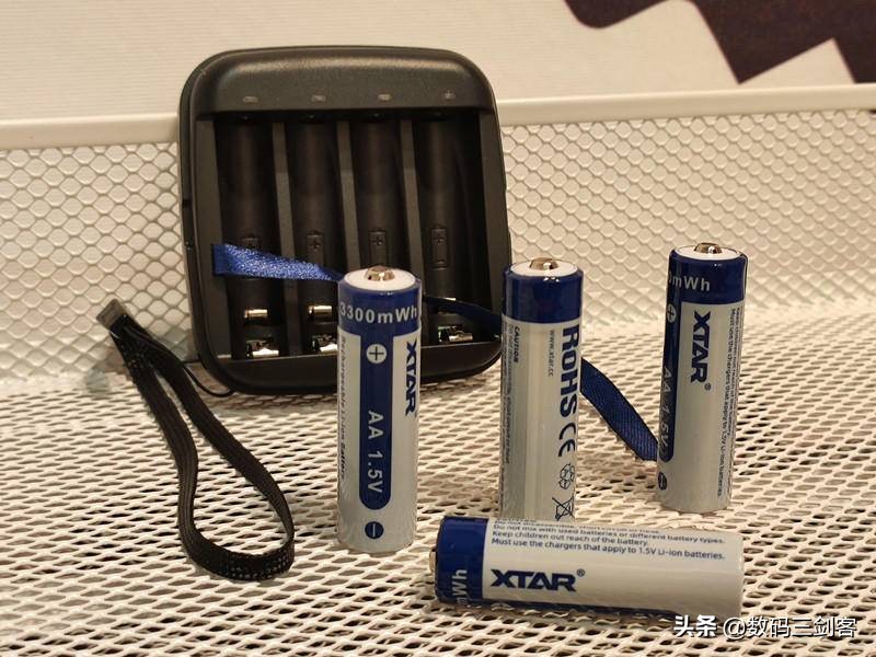 xtarvc4s充电器拆解评测,充电小能手xtaret4s充电器体验
