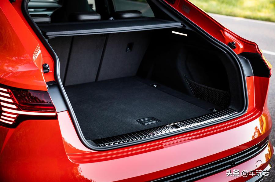 2020年奥迪E-tronSSportback：又多了一辆龟背造型