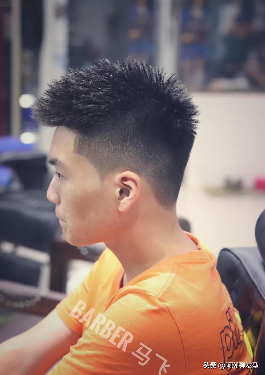 男士发型2020流行发型短发锡纸烫,男士m型短发发型2020流行发型