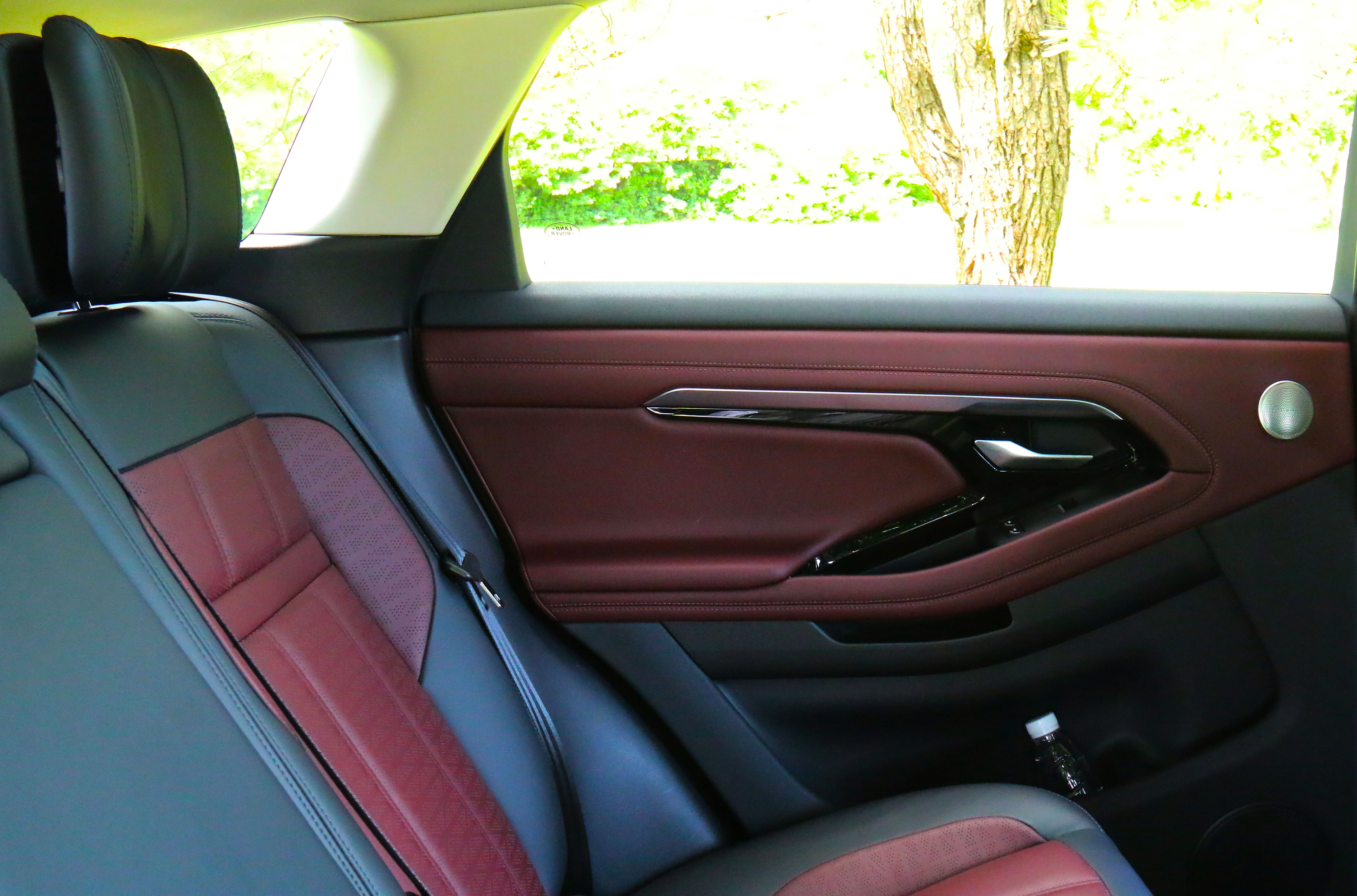 路虎揽胜极光l怎么样值得购买吗,2022路虎揽胜极光l值得买么