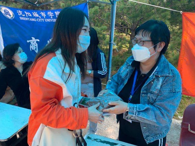 绿岛“背影”|这些瞬间，因为有你而更温暖难忘！