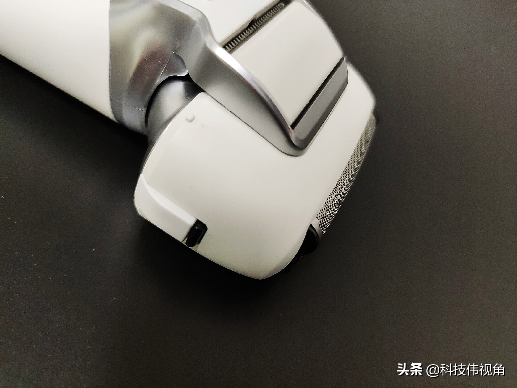 松下剃须刀小锤子2.0升级款测评,松下剃须刀9系和大锤子哪个好用