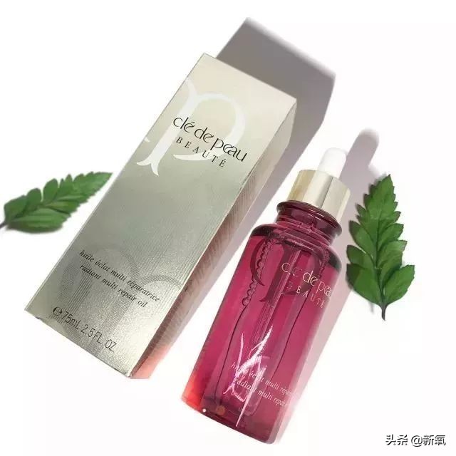 张雨绮带钻石出席活动,张雨绮送一克拉碎钻