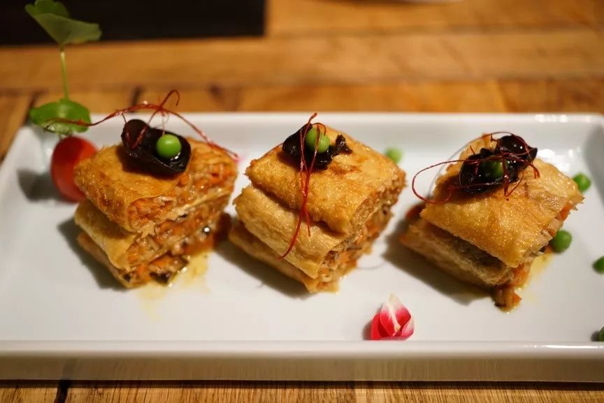 腾龙35-150mmf22.8二代z卡口,小身子大能量