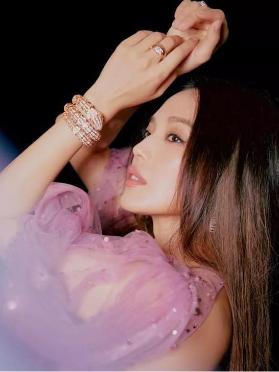 电影里经典首饰有哪些,这部电影中的珠宝价值几亿