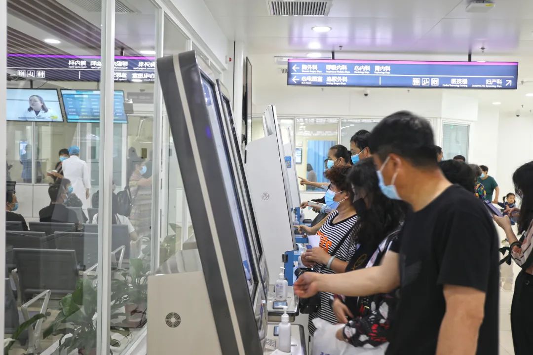 就医环境超级棒！北京大学滨海医院新门诊今日开诊啦