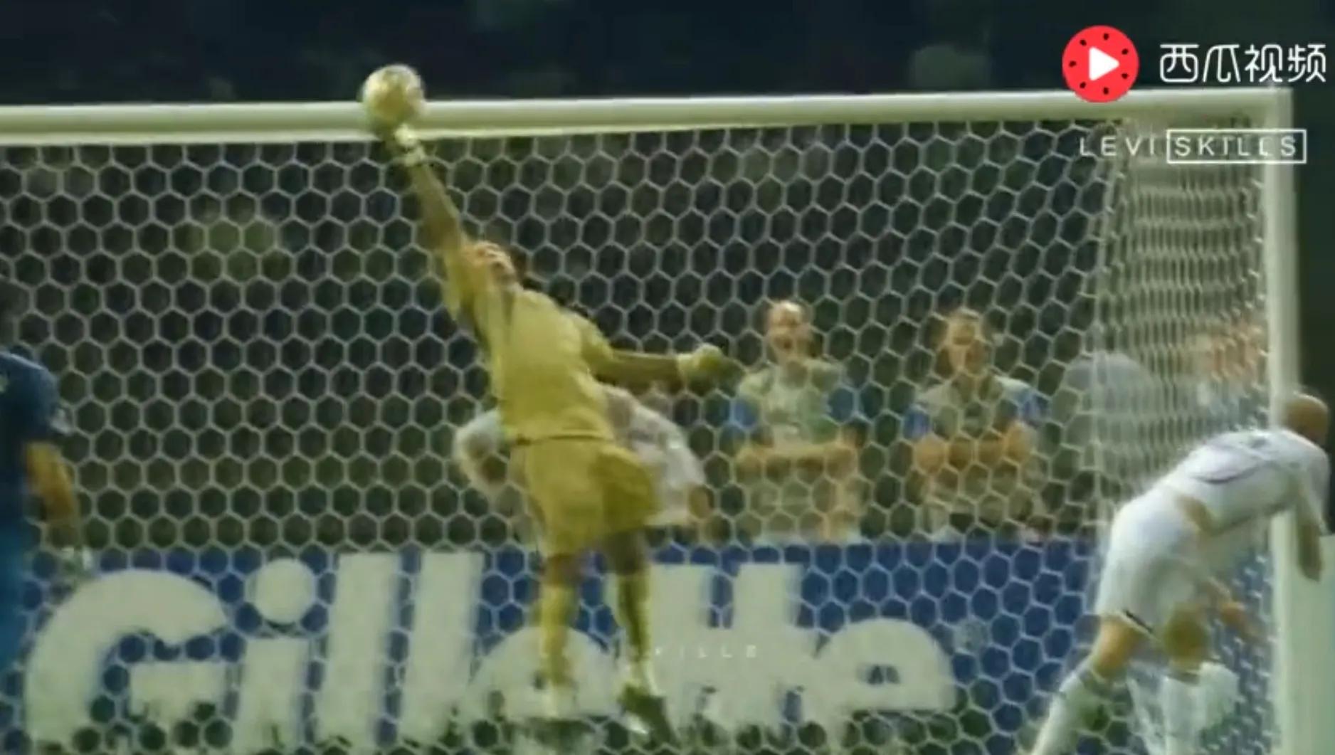 世界足坛十大奇怪破门阵,足坛十大门将扑出任意球前五名