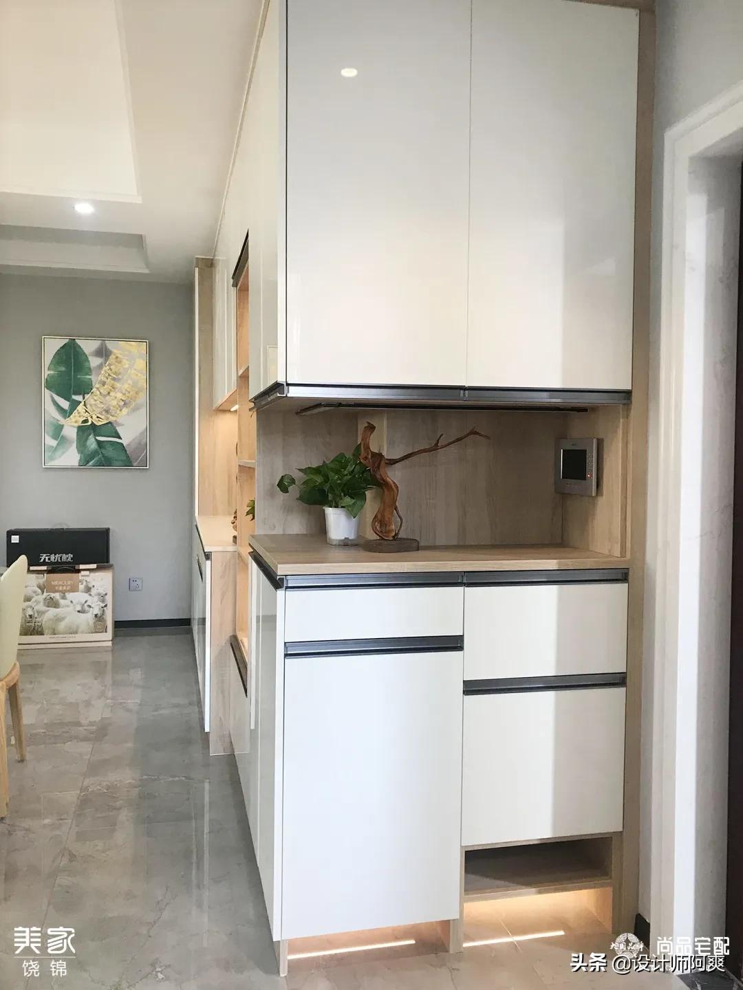 入户门正对客厅沙发玄关隔断,客厅正对大门有必要做隔断吗