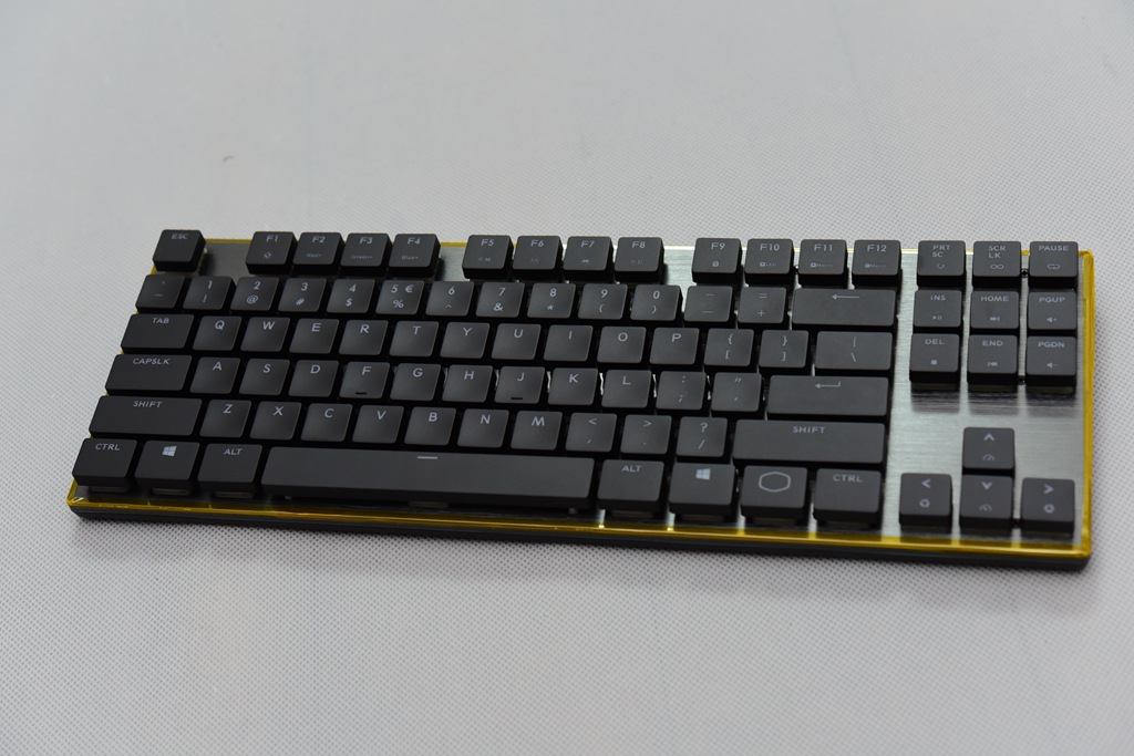 酷冷键盘sk630换键帽,酷冷至尊SK630机械键盘灯光演示