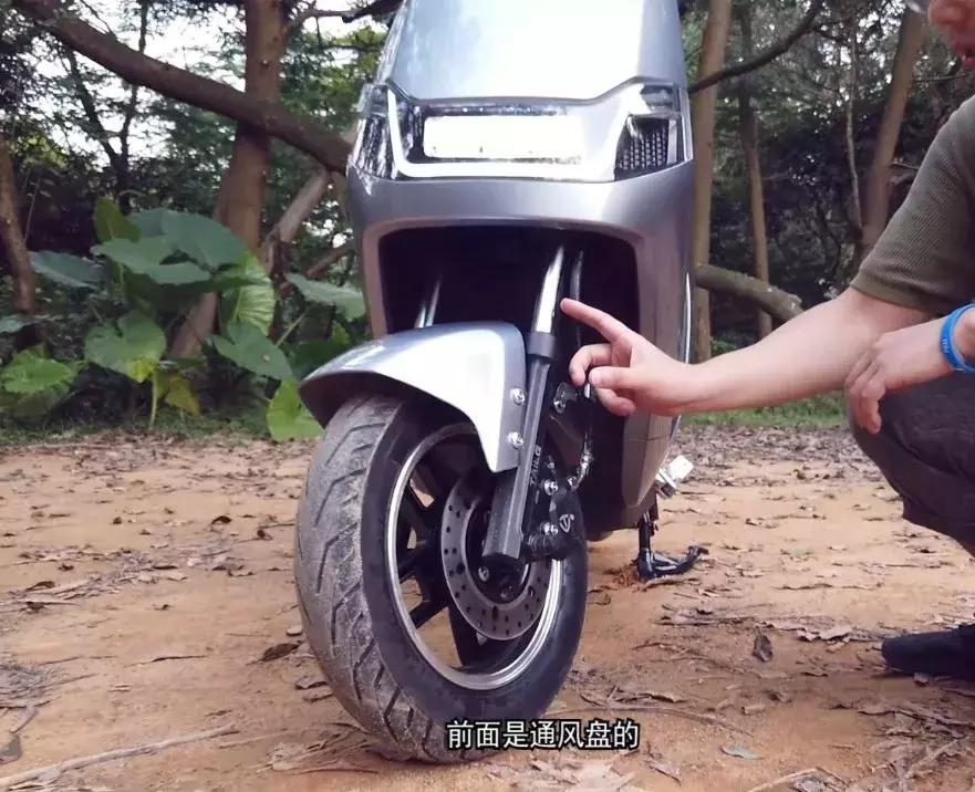 邓超同款座驾台铃狮子实测,售价3899元起,最大续航180KM