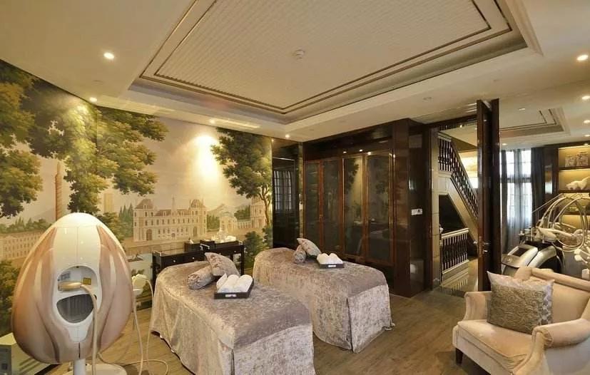 祛斑骗局揭秘,女子祛斑15分钟花了3万