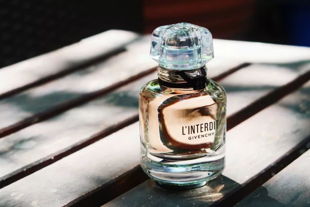 哪些香水称得上斩男香,被称为斩男香的香水推荐