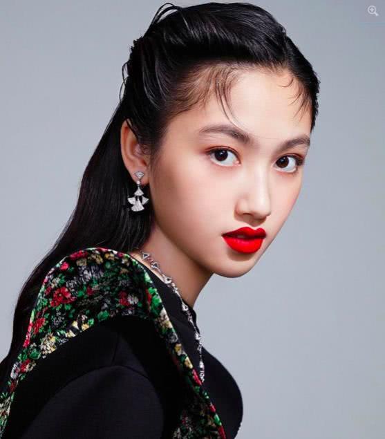 任达华12岁女儿身高多少,任达华女儿气场不输妈妈