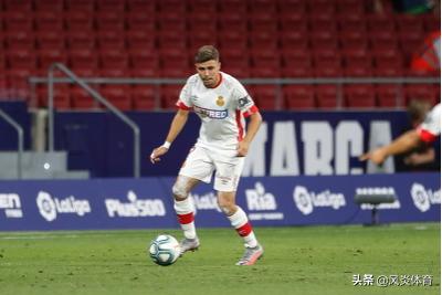 爆冷一场2-0让卫冕冠军轰然倒下,一场1-3让夺冠大热门爆冷出局