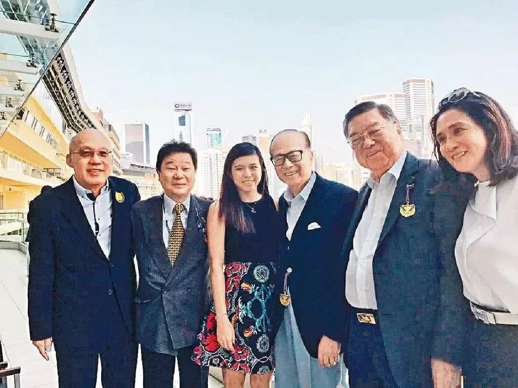 后李嘉诚时代||回顾李嘉诚退休的这一年