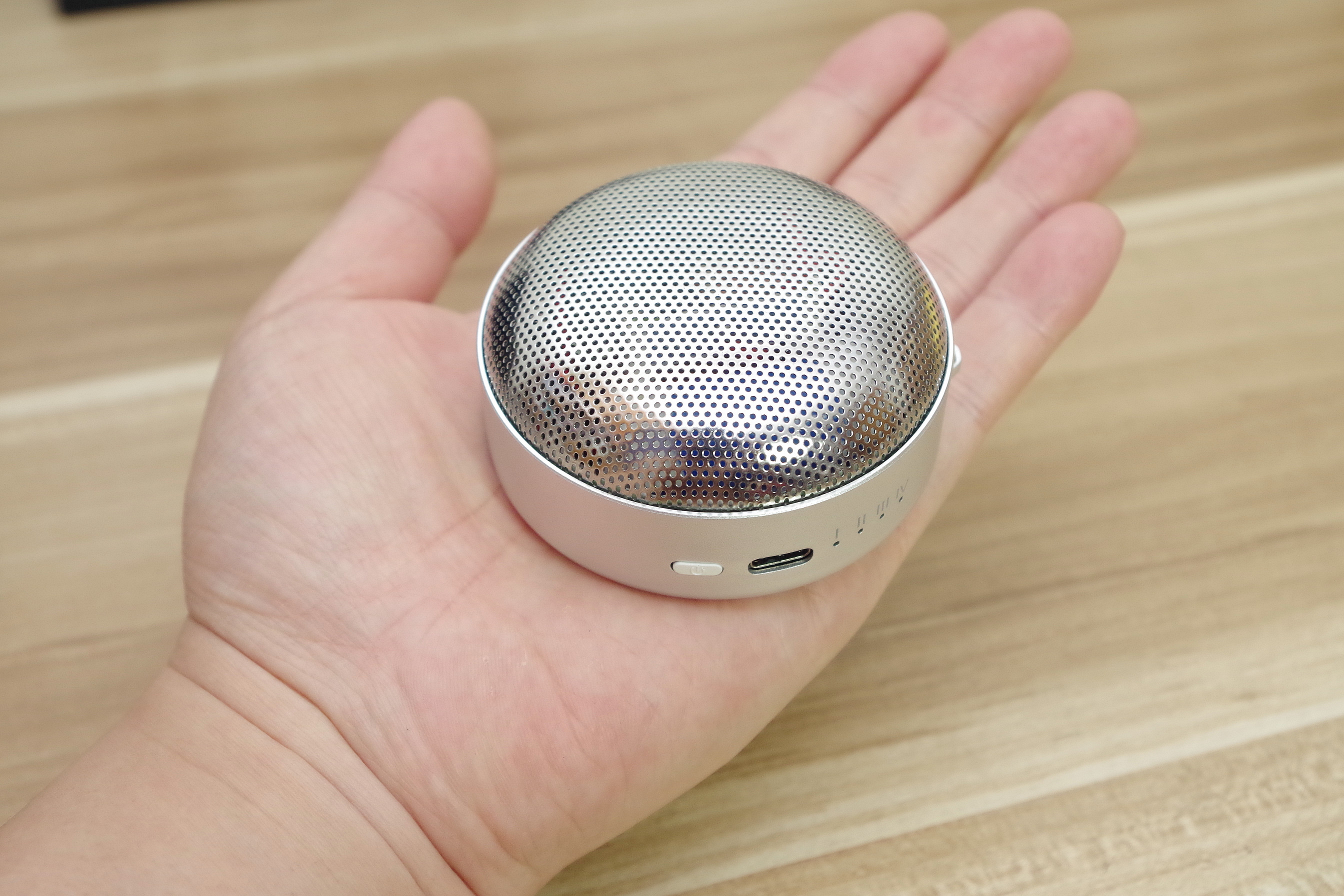 能装进口袋的蓝氧消毒除味器,小米会盯上吗?XTARAF1评测