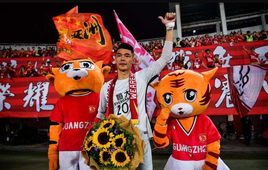 不花钱不买人，恒大今年很“乖”了，仍被媒体翻出旧账骂一番