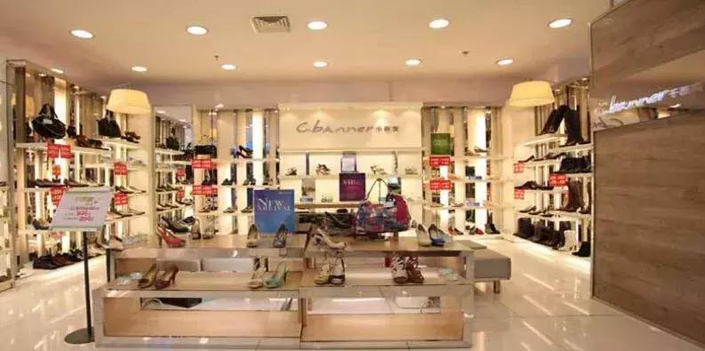 prada企业转型,prada集团是顶级奢侈品集团吗