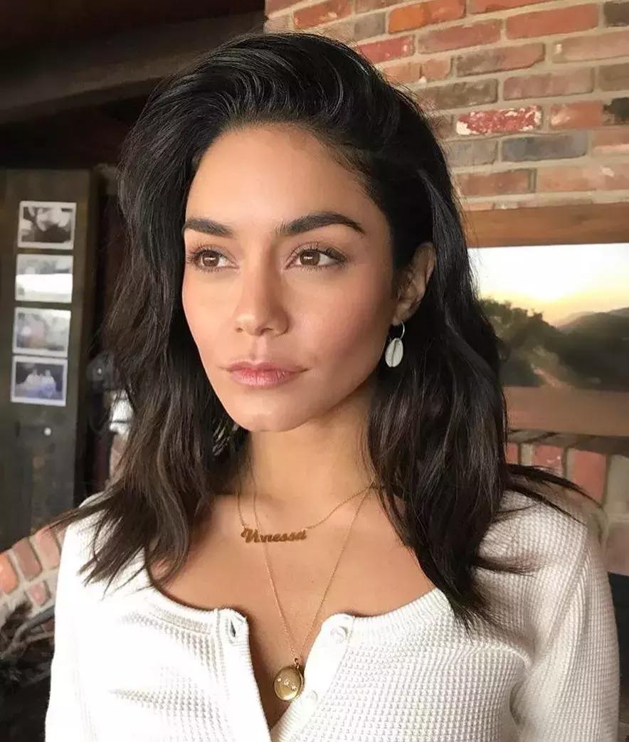 同样在护肤为什么别人比你更好看,护肤不要总感觉自己还年轻