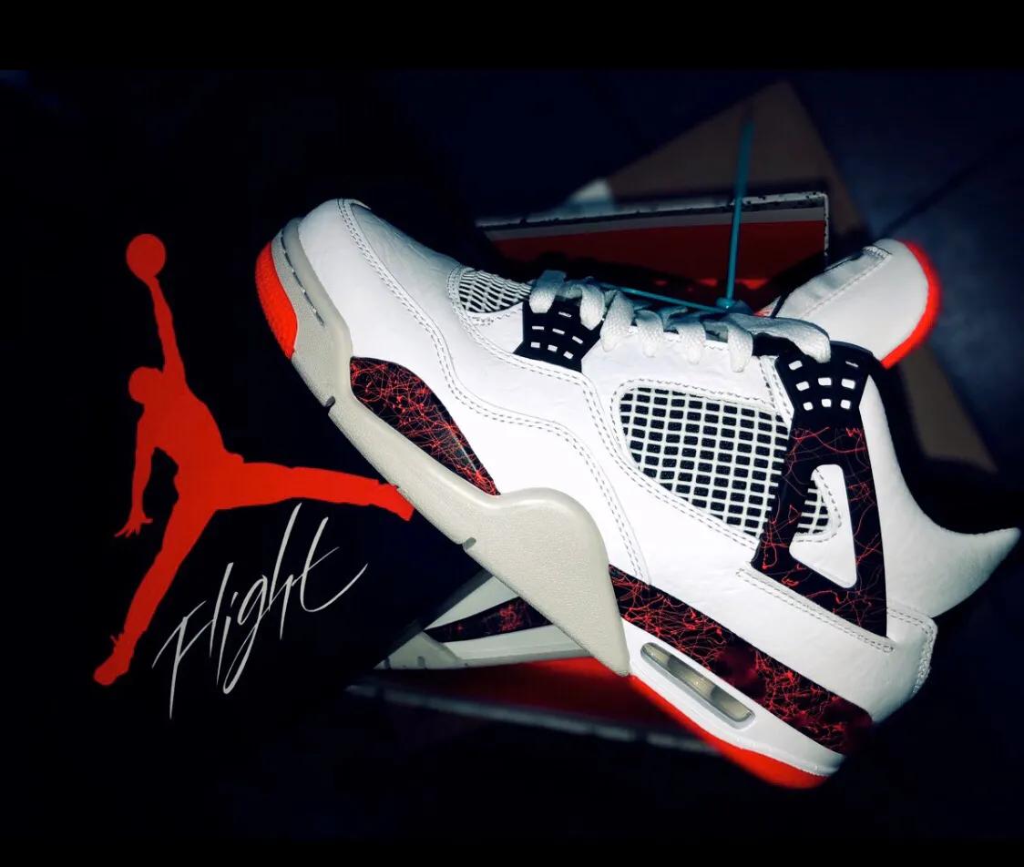 aj4热熔岩的皮为什么那么皱,aj4大巴黎和热熔岩哪个好