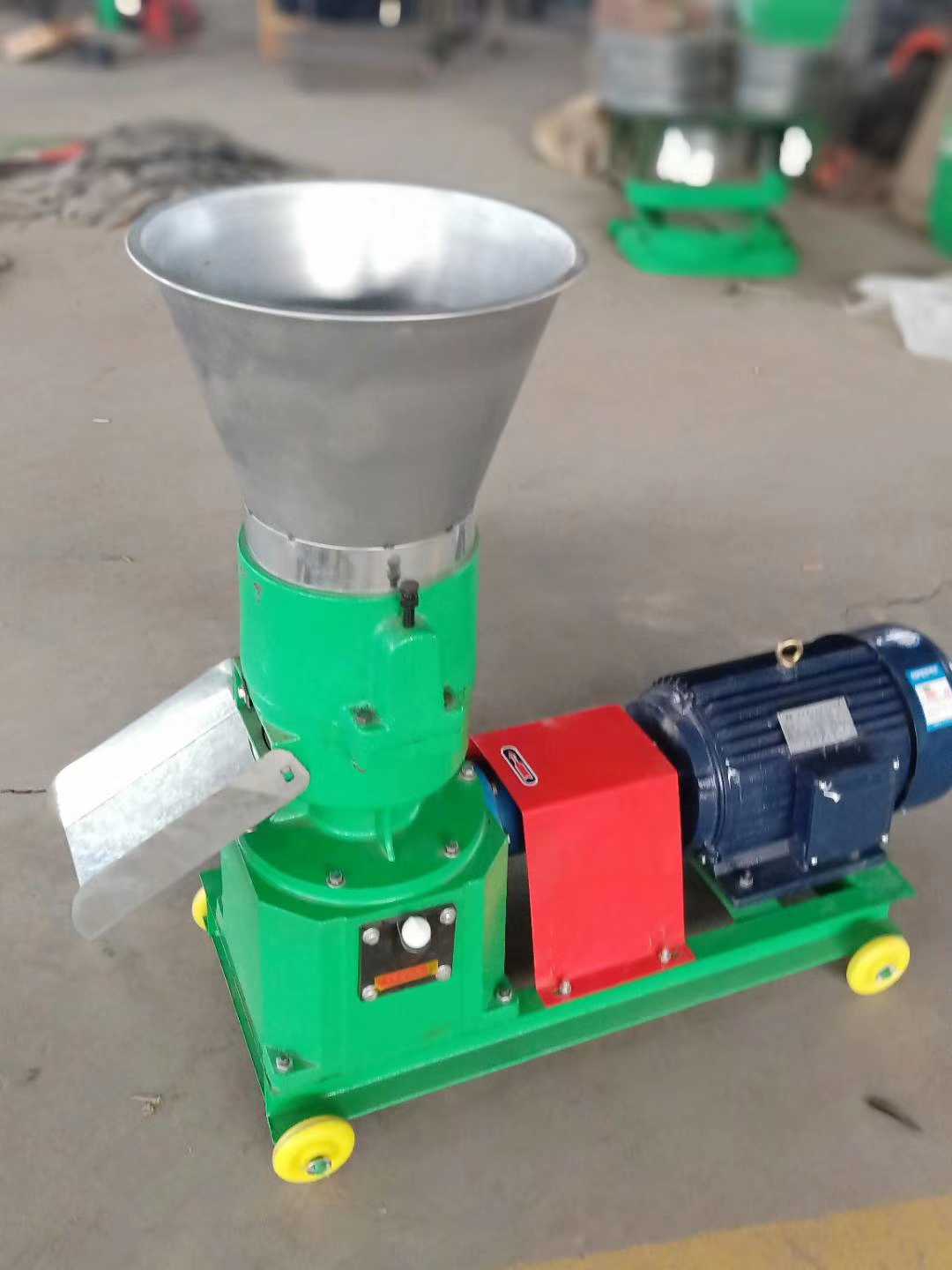 饲料颗粒机，玉米颗粒机，草料颗粒机18538021951