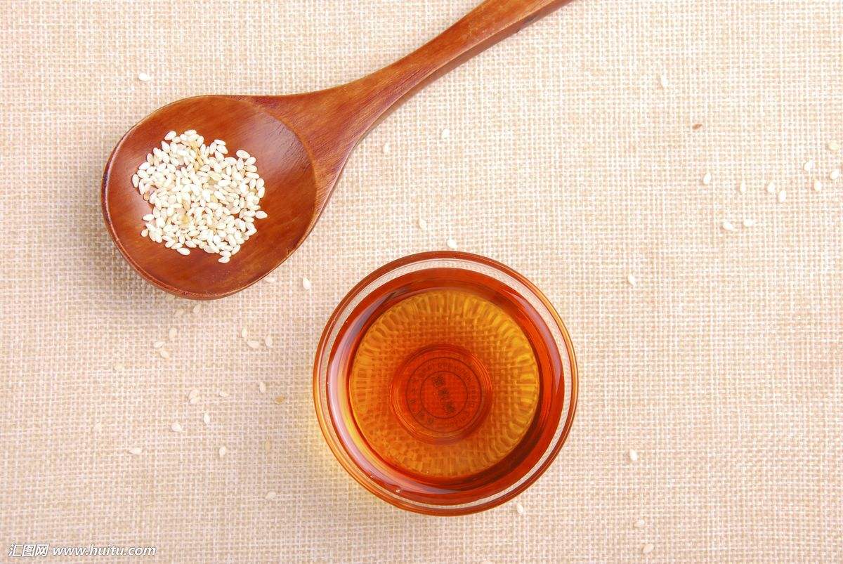 芝麻油能美容吗,用于养生黑芝麻油如何吃