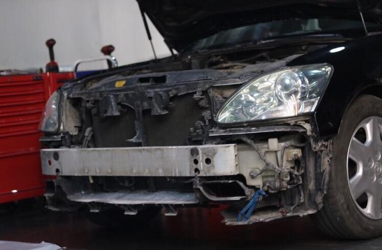 老车翻新：修复2005年凌志LS430，V8自吸大排量，一代神话再复活