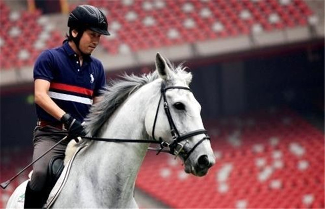 沙宝亮艺人照片,歌手沙宝亮简介