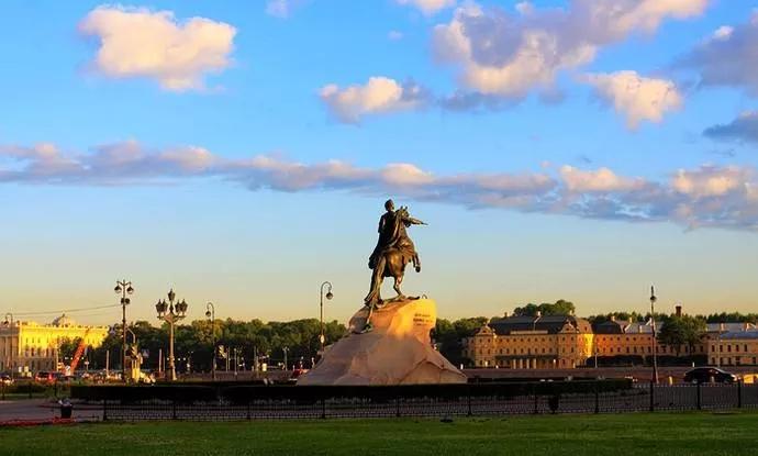 #山屿海国旅带你走进俄罗斯#“低调硬核铁憨憨，帮就是了！”