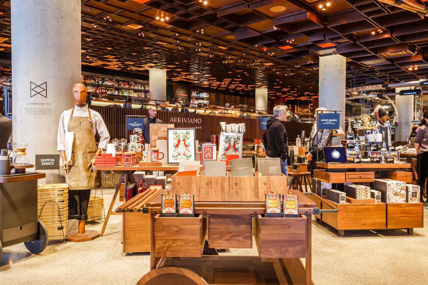 星巴克玩坏了视频,星巴克现在还在被抵制吗