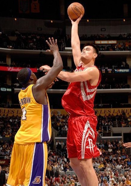 姚明体坛风云人物评委会大奖,徐根宝和孙雯近况