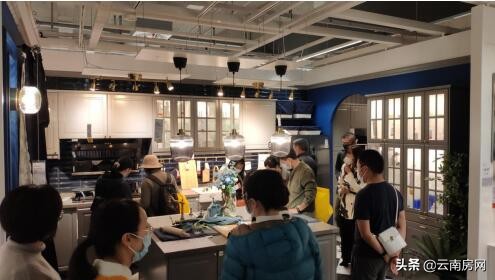 宜家人满为患,宜家荟聚人爆满