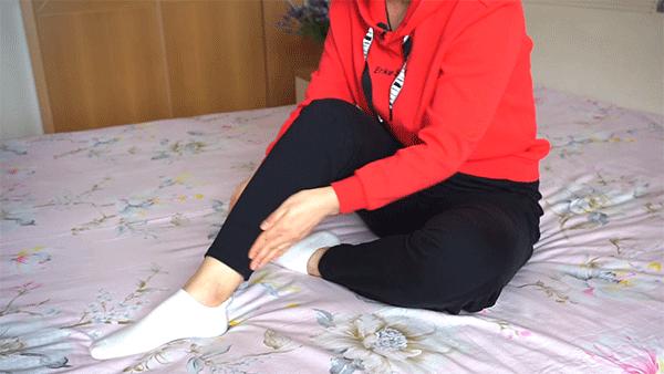 小腿酸胀拉伸方法,小腿疲劳揉捏手法视频