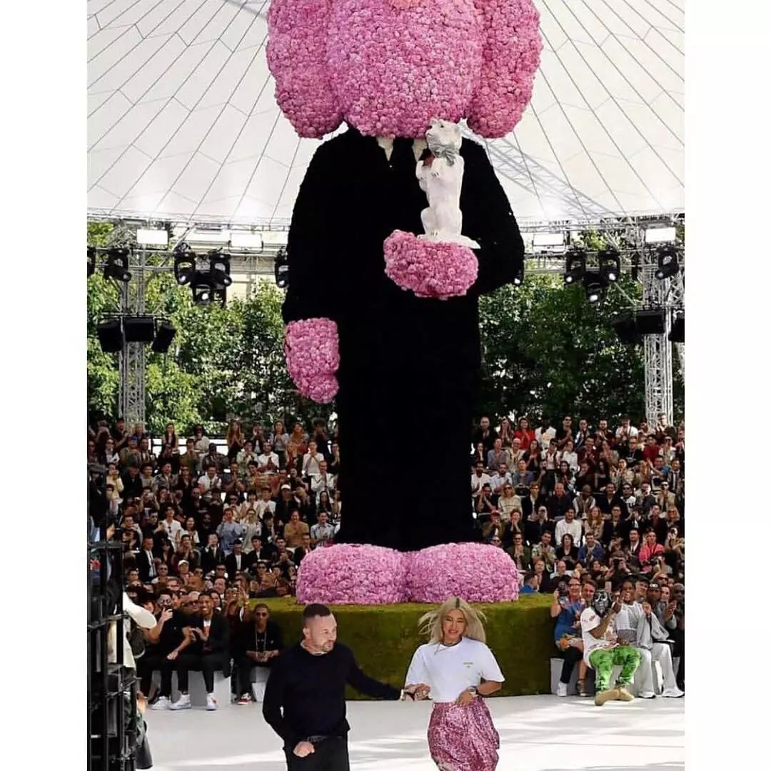 还在买阿迪耐克吗,ambush经典款