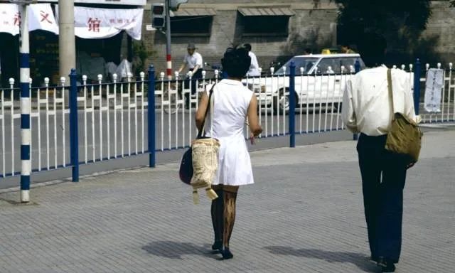 40年前的照片满满的回忆,致青春致回忆三十年前的老照片