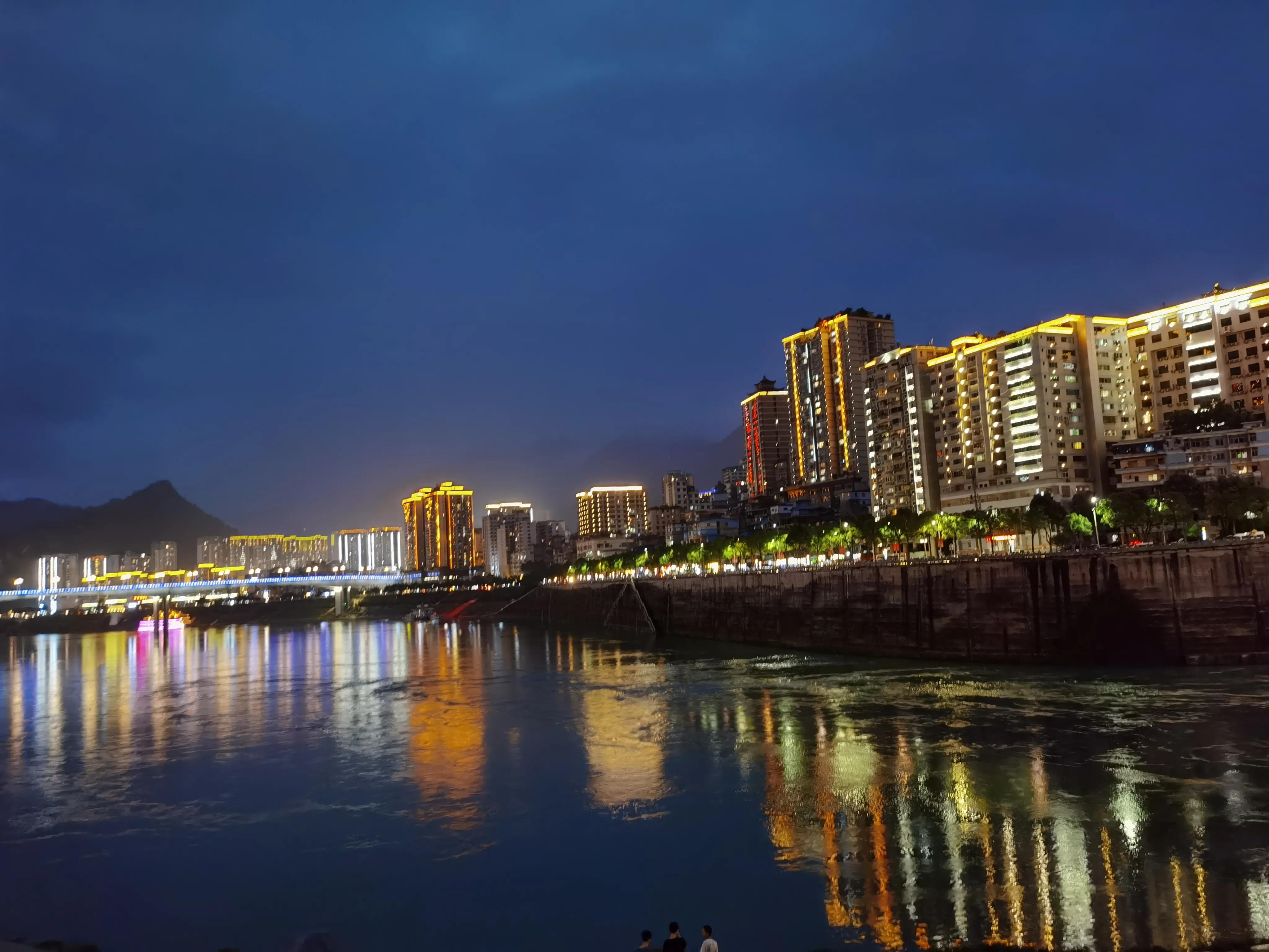 阿依河漂流视频完整版,阿依河漂流实时情况