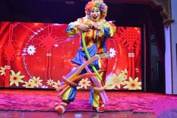 嗨吃嗨玩美食,嗨吃嗨玩的一天