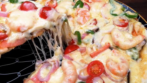 懒人自制肉酱披萨家常做法,懒人披萨做法烤箱烤几分钟