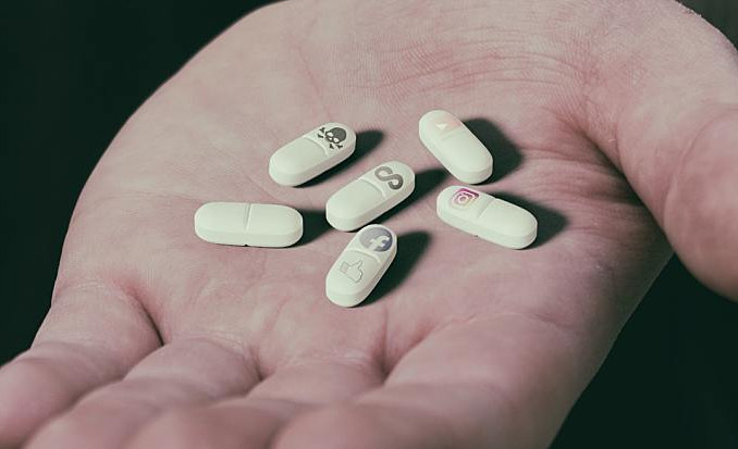 请不要让朋友替你排队在犯罪的道路上！