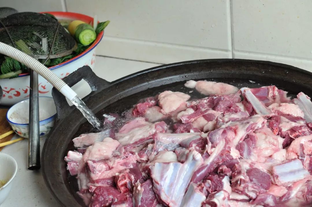 内蒙羊肉与盐池滩羊肉,新疆羊肉和盐池滩羊肉