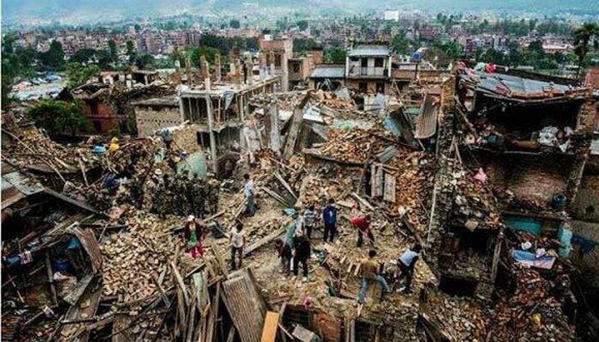 河南小伙亲赴尼泊尔农村，论斤收金刚，转手一颗卖30万给中国人