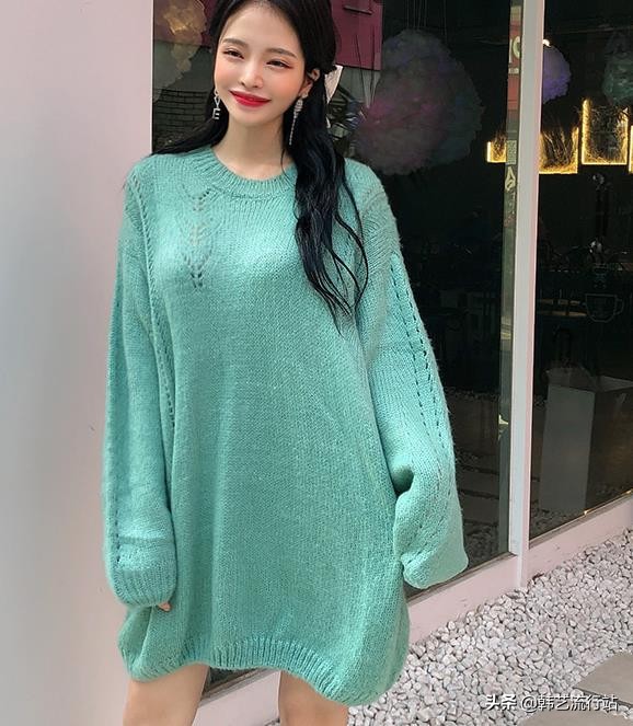今年流行设计感毛衣,韩国设计款宽松毛衣
