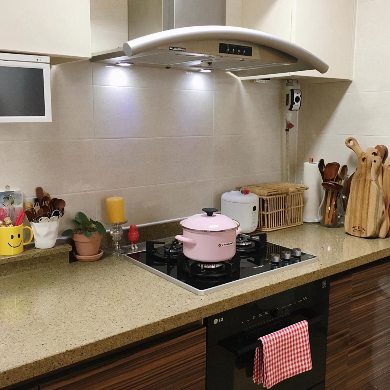 妈妈亲自布置可爱女生小屋,韩系温馨房间布置