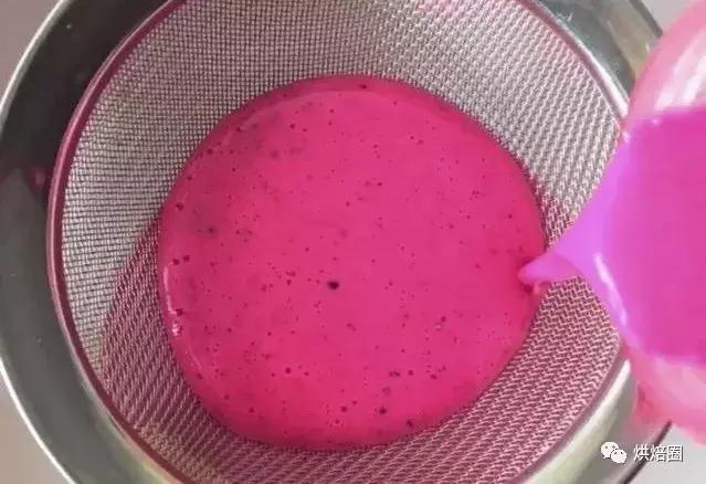 过年做的福袋卷蛋糕被亲戚夸惨了送给正月的寿星寓意好又漂亮~