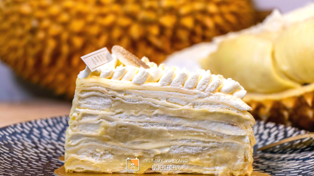 不限量的千层蛋糕全城狂送，挑战岳阳本土烘焙霸权的小苹果来啦
