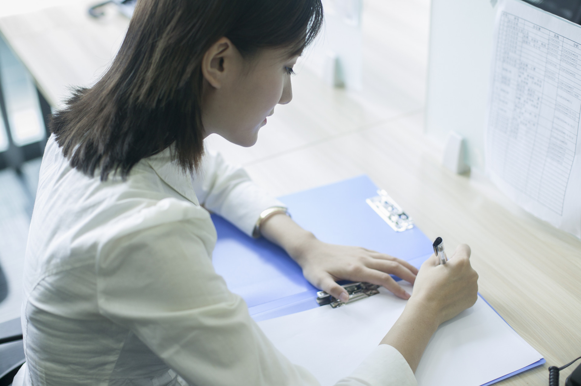 在中国，如何成为一个合格的“前浪”中年？