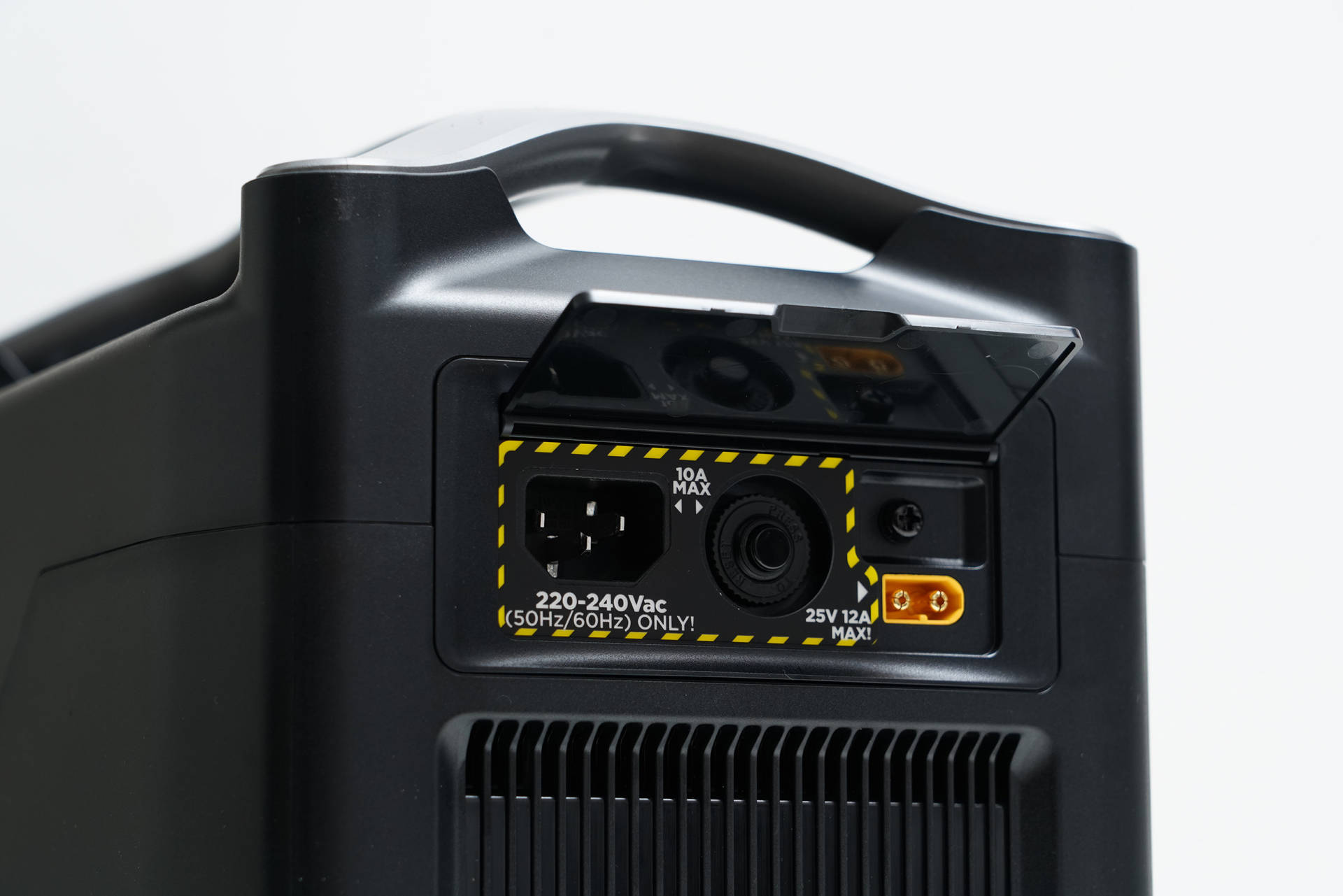 电小二800和正浩户外电源800哪个好,电小二1800w和正浩1800w怎么选